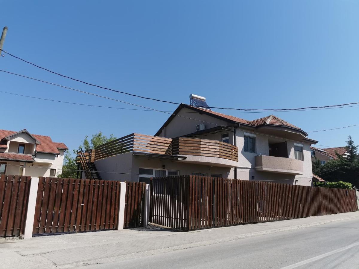 Crown Apartments Skopje Exteriör bild